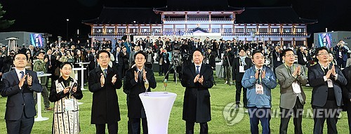 이재명·트럼프에 글로벌 거물 모였다…최대 규모 'APEC CEO 서밋'