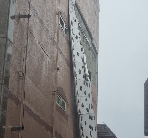 구로구, '서울 자치구 최초' 드라이비트 건축물 전수 점검