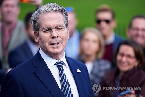 미 재무장관, 일본에 금리인상 촉구…"인플레이션 대응할 시점"