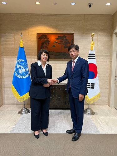 유엔대사, <em class='find'인신매매</em 특별보고관 면담…온라인카지노 벳무브 감금 심각성 공유