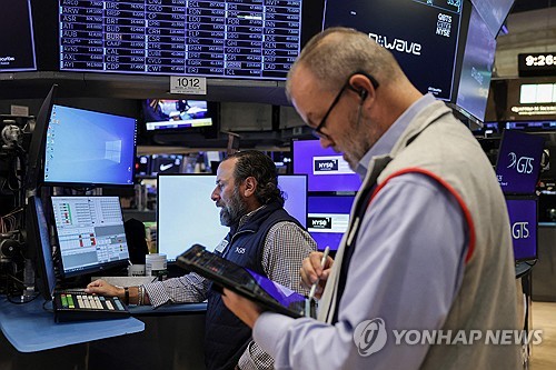 뉴욕증시, 미·중 불안정한 무역 휴전…하락 마감