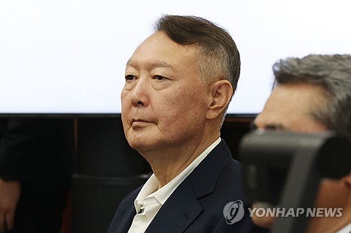 尹 "온라인카지노 비타임가 뭐냐, 뒤에 여사를 붙여야지"…특검 호칭에 '발끈'