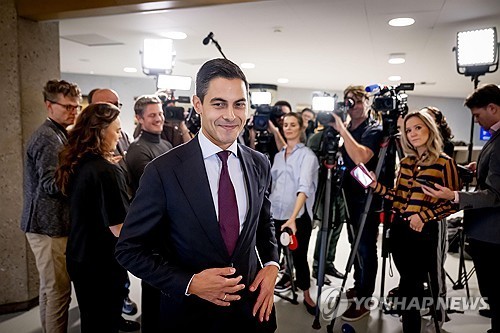 네덜란드 총선 중도정당 승리…최초 <em class='find'성소수자</em 총리 나오나