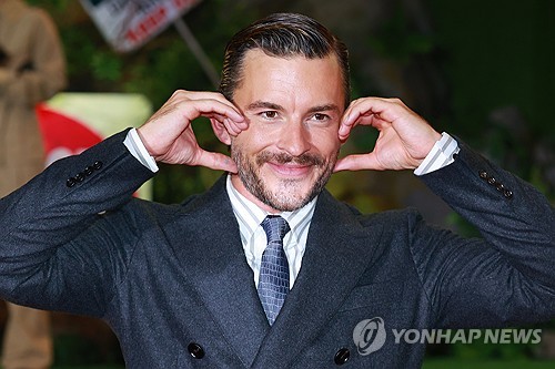 '2025 가장 섹시한 남자'에 배우 조너선 베일리…피플지 선정