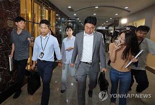 한국 no.1 온라인카지노특검, 尹부부 자택 등 7곳 압수수색…<em class='find'관저</em <em class='find'이전</em 의혹 수사