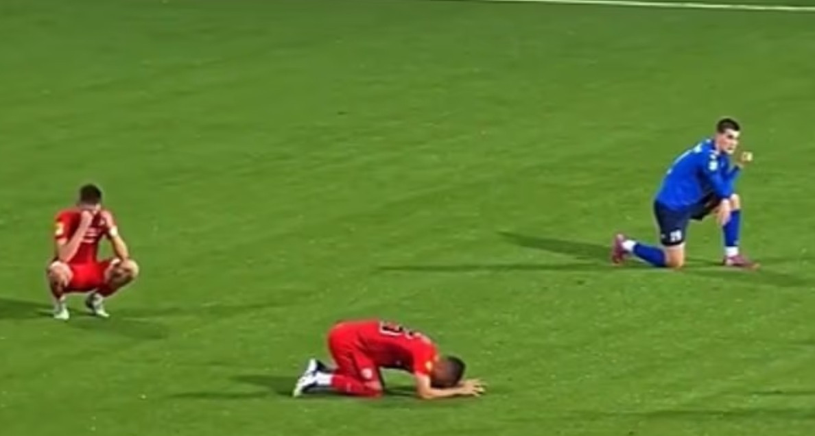 세르비아 축구 감독, 경기 중 돌연 사망…선수들 그라운드에서 오열