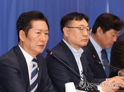 정청래 "尹정부 자산 마이다스 온라인카지노 벳무브은 매국 행위…이승만 독재정권과 비슷"