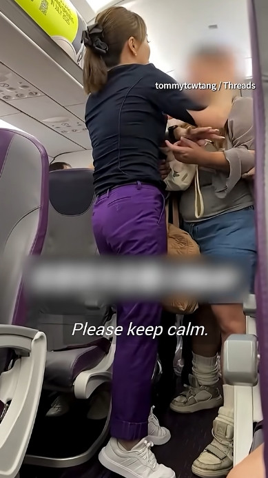 "남친 옆자리 달라" 기내 난동 피운 홍콩 여성…이륙 90분 지연