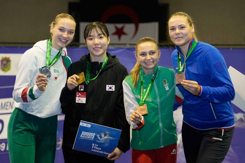 펜싱 사브르 온라인카지노 라이센스 벳무브영, 시즌 첫 월드컵 우승…돌아온 오상욱은 동메달