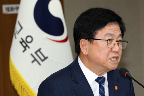 교육부, AI인재 양성에 내년 1.4조원 투입…5.5년만에 박사학위 취득도