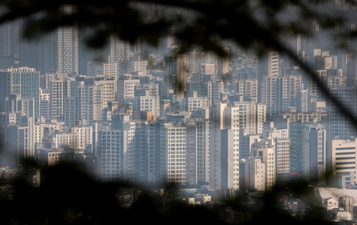한은 "금리 내리면 집값만 자극할 수도…경기 부양 효과는↓"