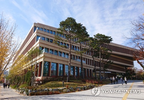 '국회 경내서 해외 온라인카지노 벳위즈운전' 40대 남성 적발…<em class='find'면허취소</em 수준