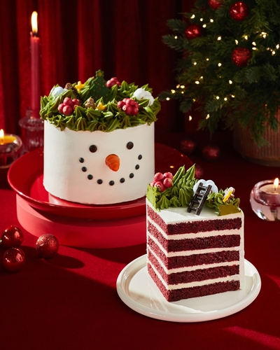 스타벅스, '역대 최다 라인업' 크리스마스 홀케이크 사전 예약 시작