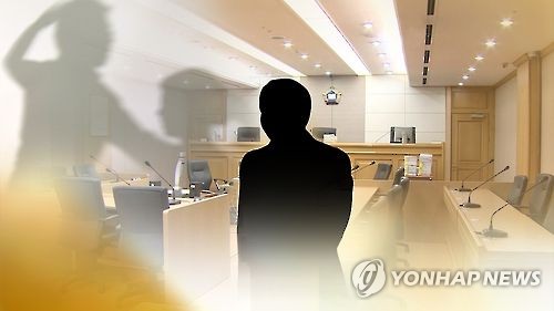 11살 의붓딸 머리에 음식물쓰레기 부은 계모…징역 1년 6개월