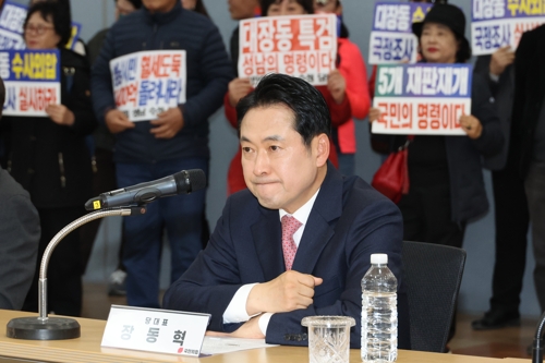 장동혁 "이재명 정권과 협치·대화 불가…강하게 싸울 때"