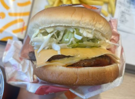 이상기후에 '라이브카지노 대란'…수급난에 양배추 버거 등장