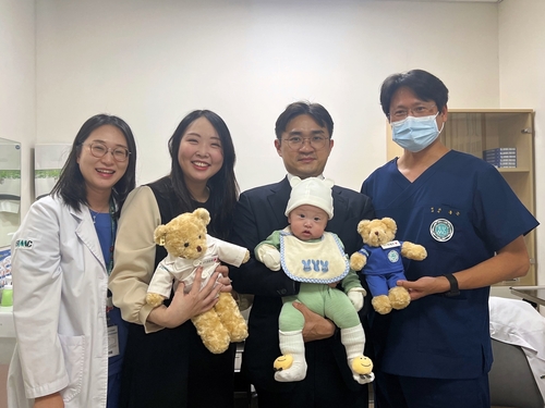 '심정지·간 기능 상실' 죽음의 문턱 넘어…24일 만에 아이 품은 산모의 기적