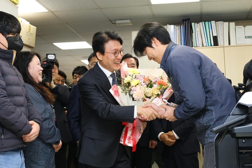 김민석 총리, 경주시 방문…"여러분이 APEC 성공 주역"