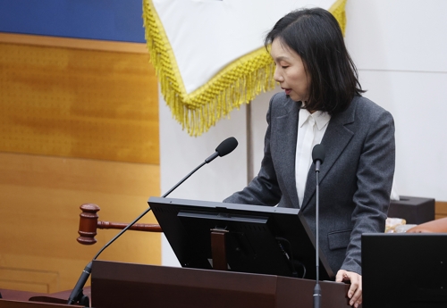 서울시의회 민주 "시의장 불신임안 제출"…국힘 "정치공세"