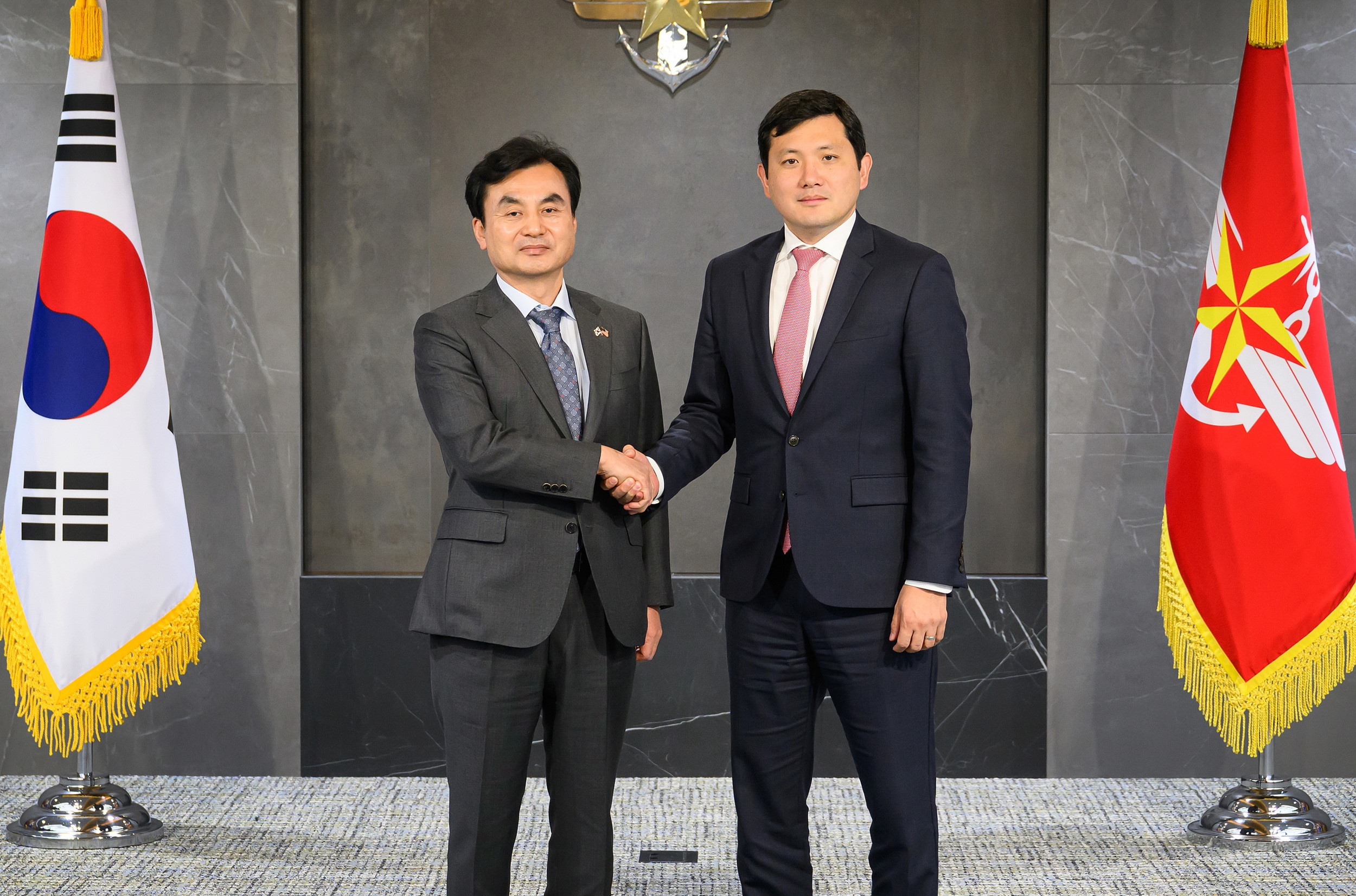 안규백 국방장관, 케빈 김 주한미대사대리 접견…"한미간 긴밀 공조"