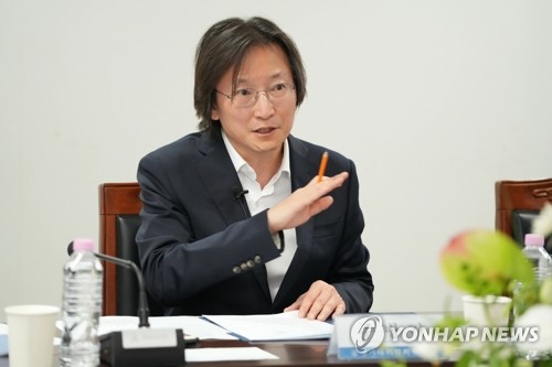 공정위원장 "핵심은 투자 활성화…금산분리 신중하게 접근해야"