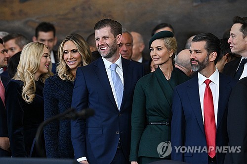 가상화폐 급락에…온라인카지노 총판 벳위즈 대통령 가족 재산도 줄었다