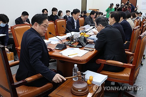 기재소위, '배당 분리과세 정부안보다 완화' 공감대…"25% 다수"