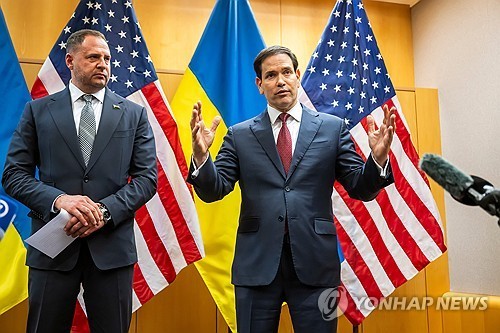 우크라 "점령 영토 인정, 병력 제한은 레드라인"