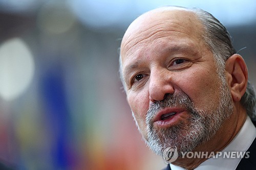 美 상무 "엔비디아 칩 중국 수출, 트럼프 손에"