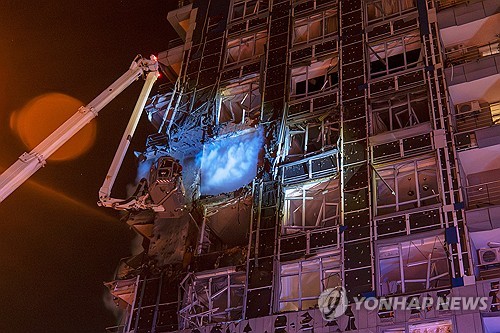 평화 협상 한창인데…러, 키이우에 드론 공습