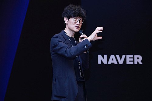 이해진 네이버 의장, 카지노 게임 사이트 합병·AI 로드맵 직접 설명한다