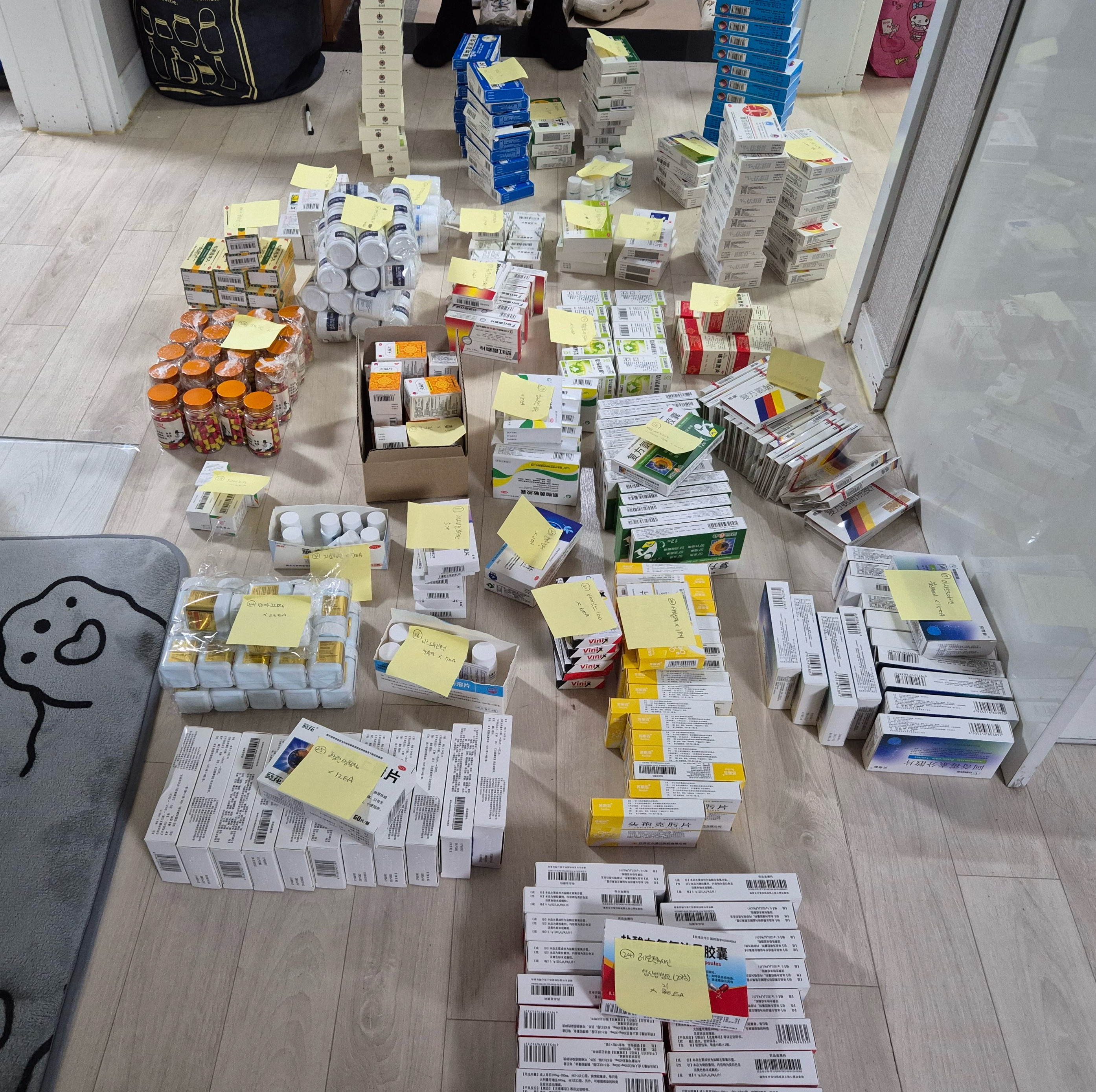 중국산 의약품 불법 판매한 귀화인 2명 검거