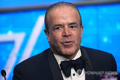 미스 유니버스 회장, 마약·무기 밀매로 수사…멕시코 우승자에 '찬물'