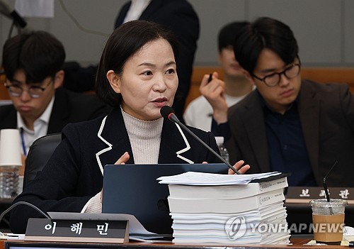 3G·LTE 재할당에 5G 설비투자 의무 부여 "적법한 재량권"