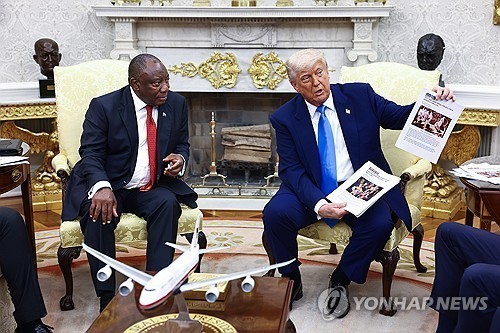 남아공 대통령, '백인 학살' 트럼프 주장 반박…"노골적 허위 정보"