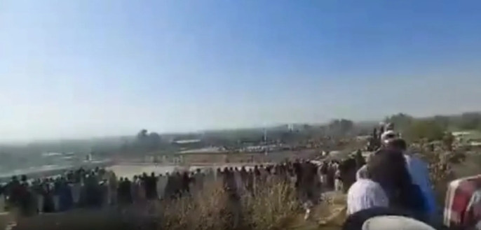 "소년이 총 쏜다더라"…아프간서 열린 '<em class='find'공개</em 처형' 보러 8만 명 집결