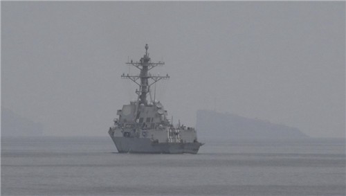 미군, 협상 와중에 호르무즈 기뢰 제거 나서…