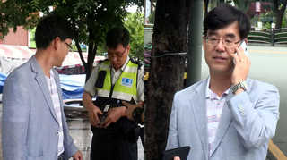 길에서 주운 10억 지갑 주인 찾아줘 '훈훈' <부산