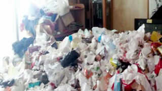 3년간 5톤 쓰레기더미 아파트서 생활한 일가족 <인천