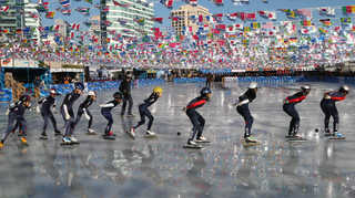 해수욕장서 동계 스포츠가?…해운대의 겨울