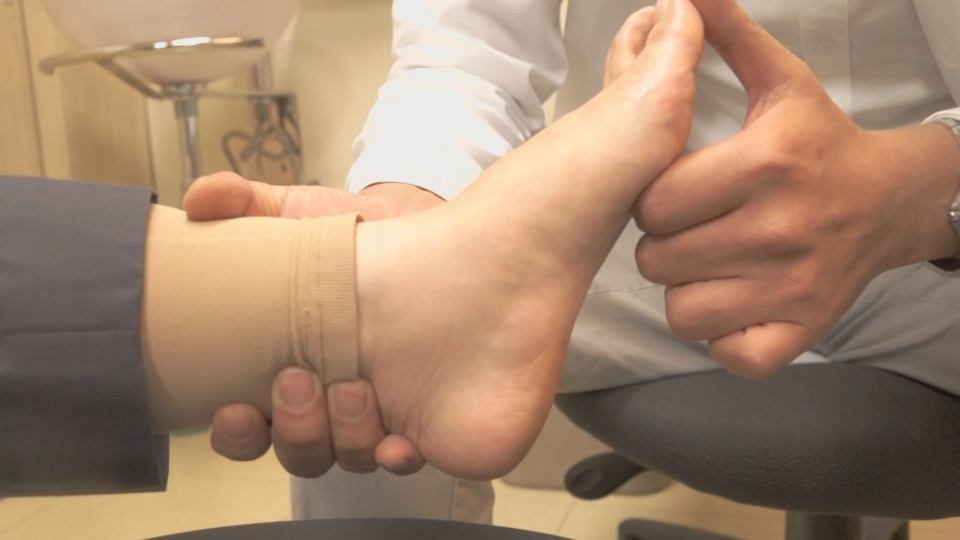 발바닥 아픈 족저근막염 환자, 5년간 2배 증가