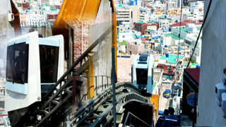 부산 초량 168계단 모노레일 준공…명물 기대