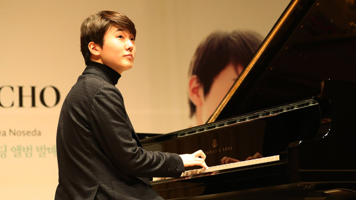 조성진, 첫 정규음반…"쇼팽의 혁신 담았어요"