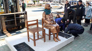 "시민의 힘으로" 부산 일본온라인카지노 추천 앞 소녀상 재건립