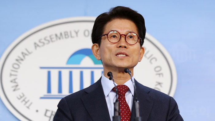 김문수 "대통령 탄핵 기각 촉구…정당한 통치행위"