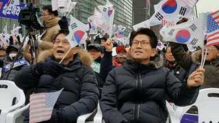 친박계 '태극기 광장'으로…反탄핵 여론몰이