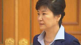 헌재선고 임박 박 대통령…"특검 여론전" 대응