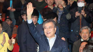 '탄핵 선고' 앞둔 민심 흐름은…문재인 독주 속 탄핵 이후 관심