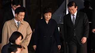 박 전 대통령 구속영장 이번주 결단…운명의 한주 시작