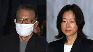 '꼿꼿' 김기춘ㆍ'침울' 조윤선…블랙리스트 본격 재판
